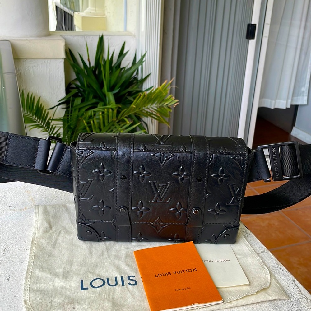 LOUIS VUITTON Trunk Sling Leather Messenger Bag
